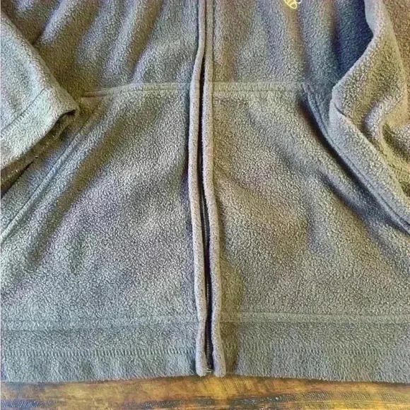 Disney Winnie The Pooh ‘Can’t Bee Bothered’ Fleece Women Plus 3XL Hooded Jacket - Picture 2 of 7